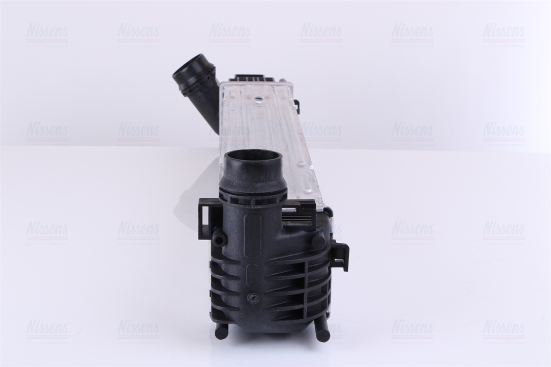 Intercooler, charger Nissens 96543