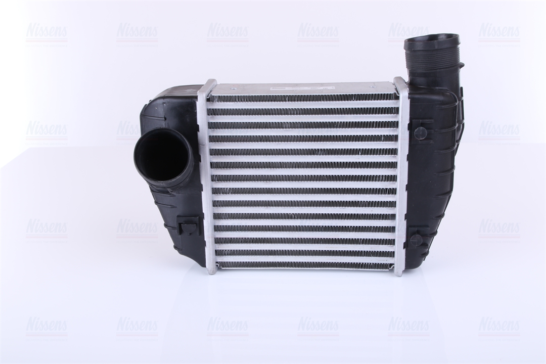Intercooler, charger Nissens 96544