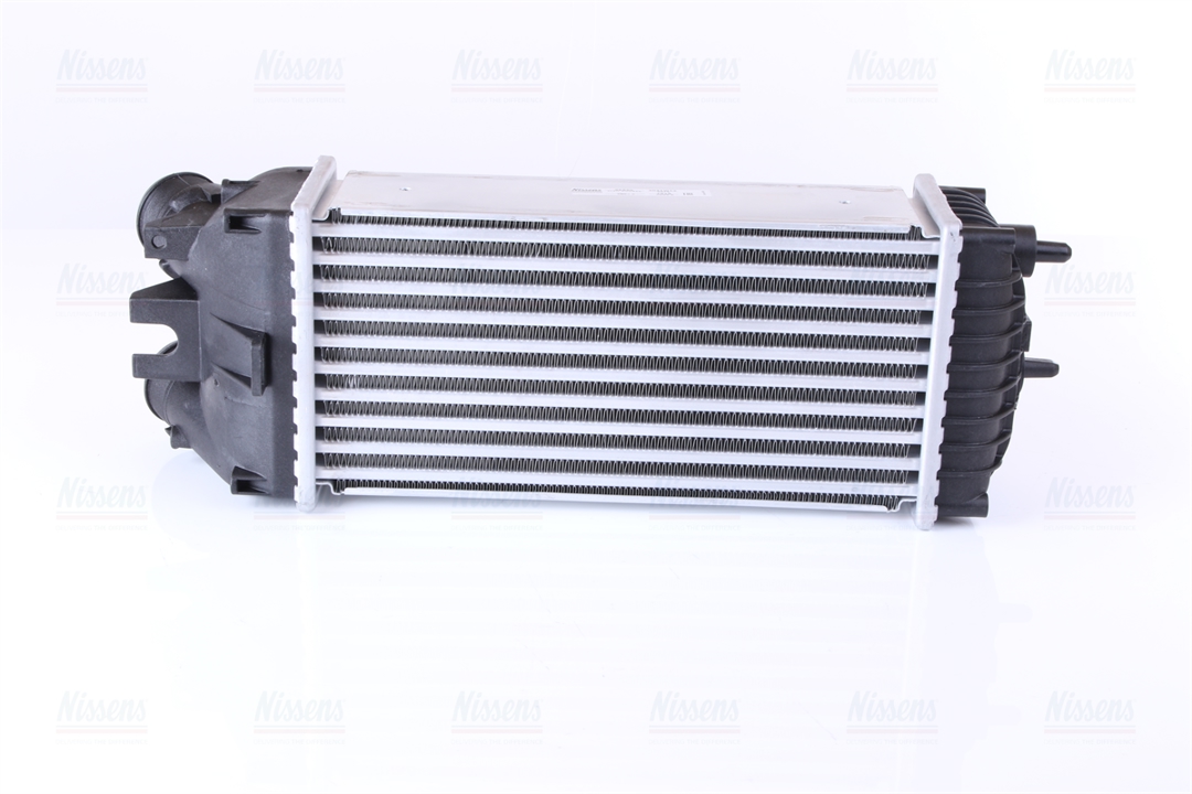 Intercooler, charger Nissens 96550