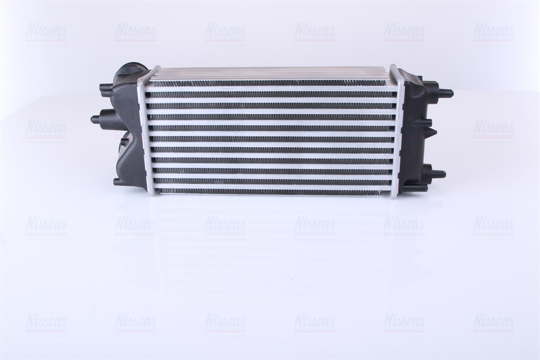 Intercooler, charger Nissens 96553