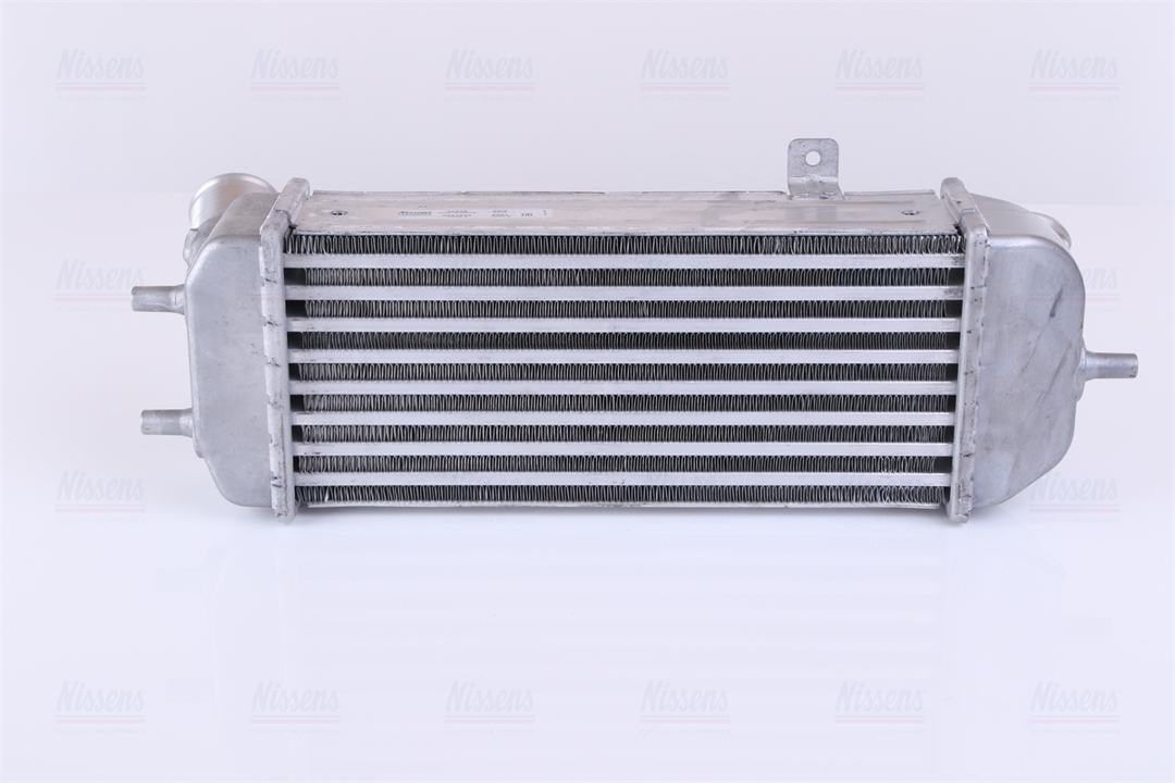 Intercooler, charger Nissens 96558