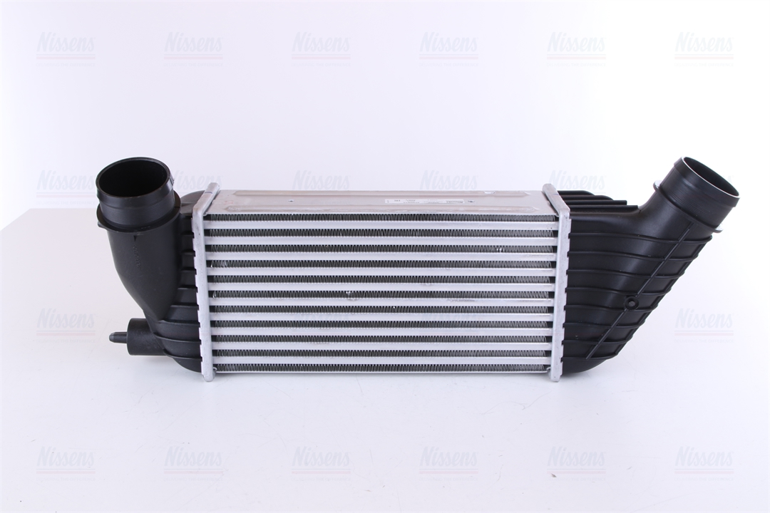 Intercooler, charger Nissens 96609