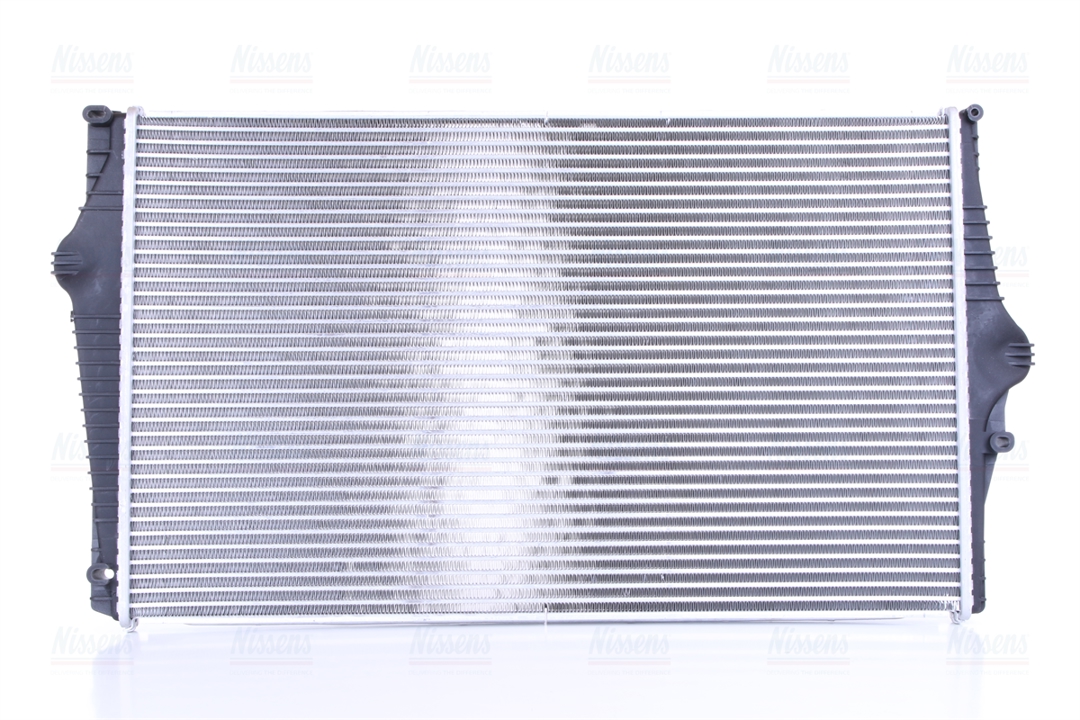 Intercooler, charger Nissens 96601
