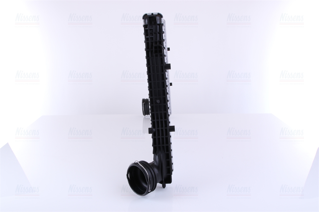 Intercooler, charger Nissens 96633