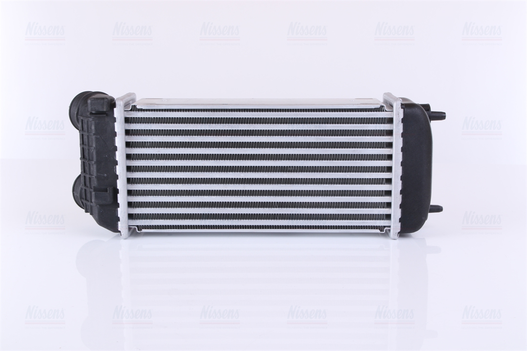 Intercooler, charger Nissens 96638