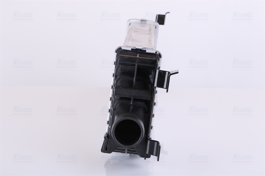Intercooler, charger Nissens 96643