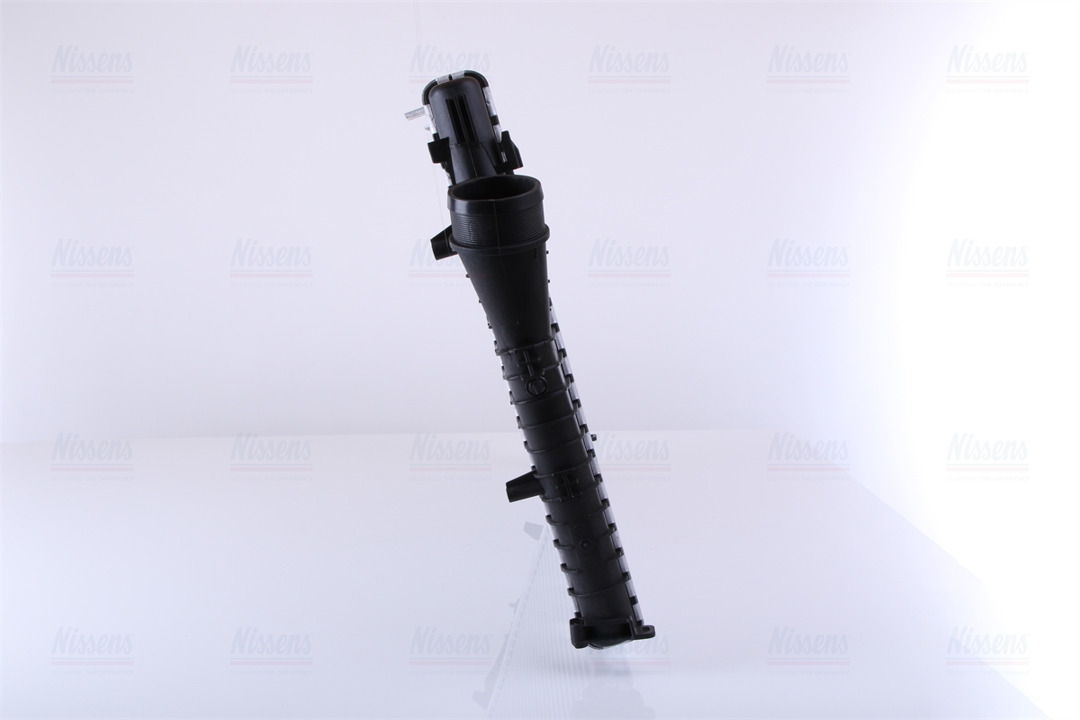 Intercooler, charger Nissens 96646