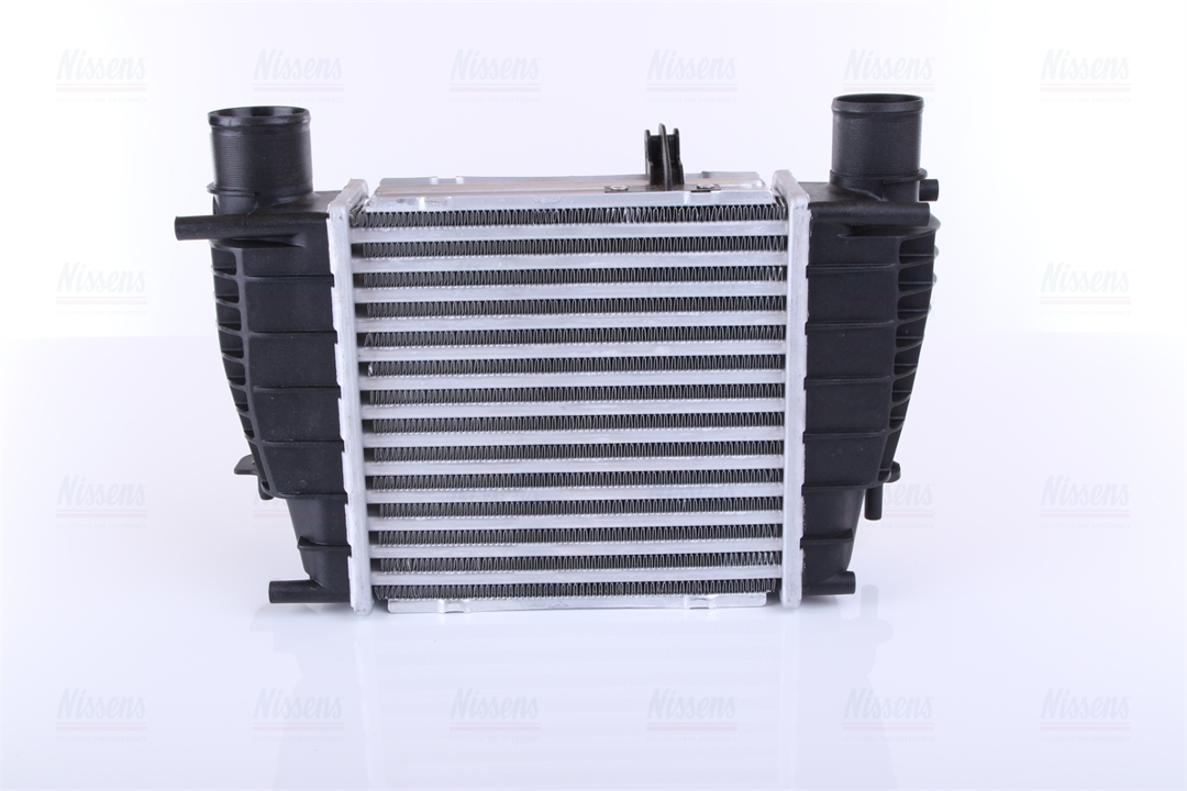Intercooler, charger Nissens 96645