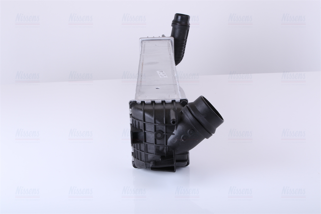 Intercooler, charger Nissens 96502