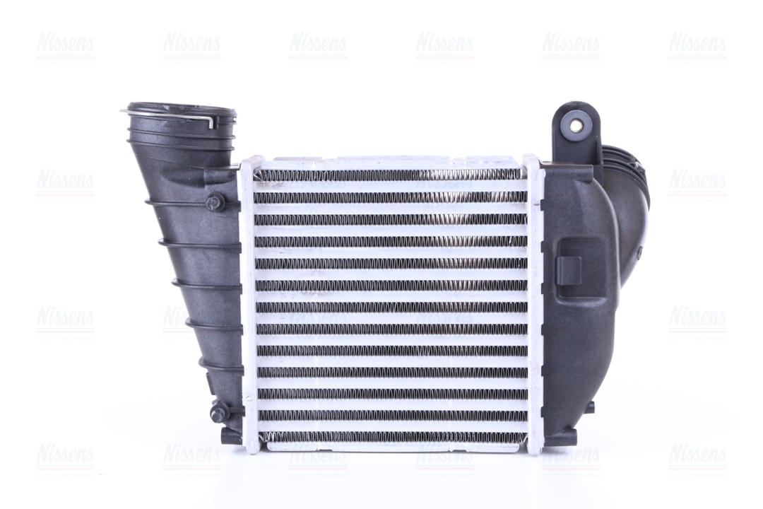 Intercooler, charger Nissens 96679
