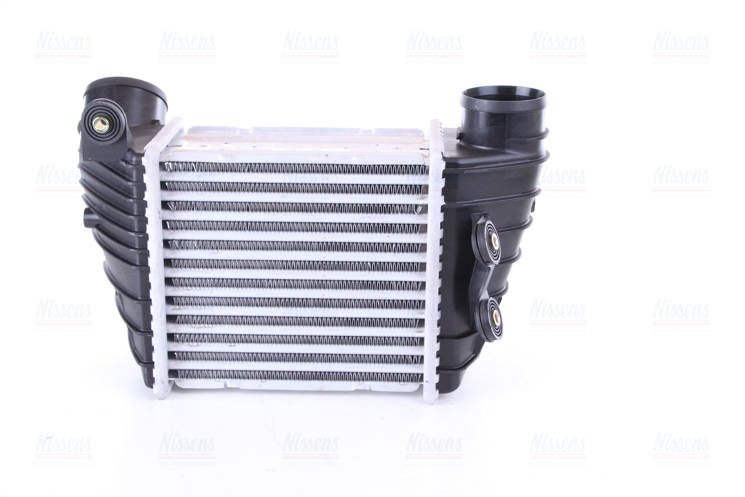 Intercooler, charger Nissens 96682