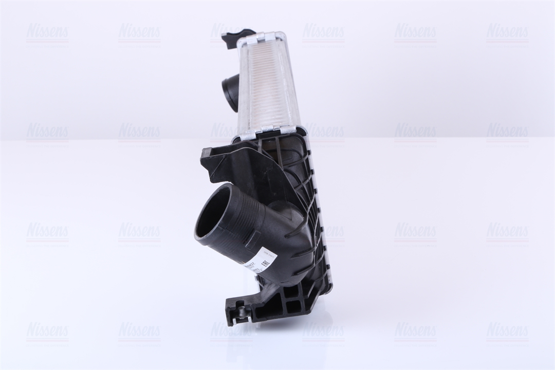 Intercooler, charger Nissens 96689