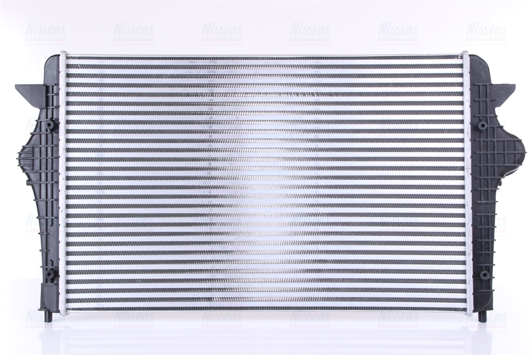 Intercooler, charger Nissens 96692