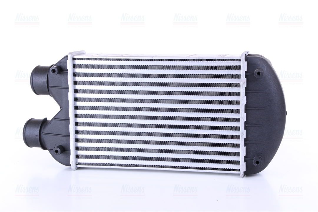 Intercooler, charger Nissens 96701