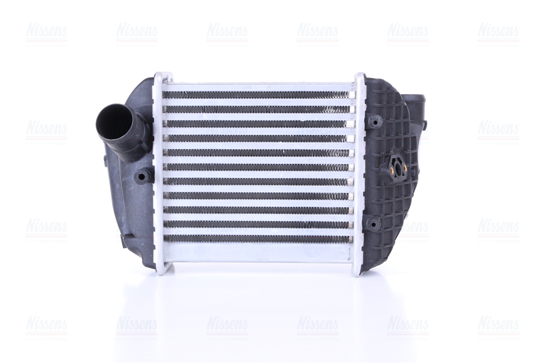 Intercooler, charger Nissens 96708