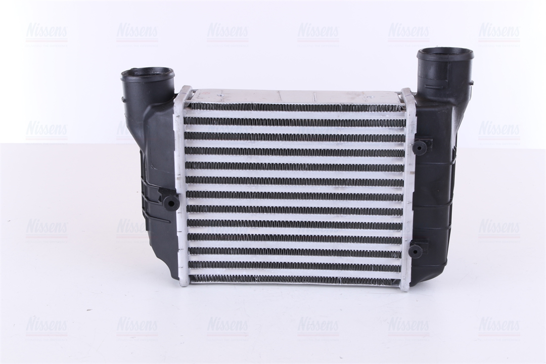 Intercooler, charger Nissens 96709
