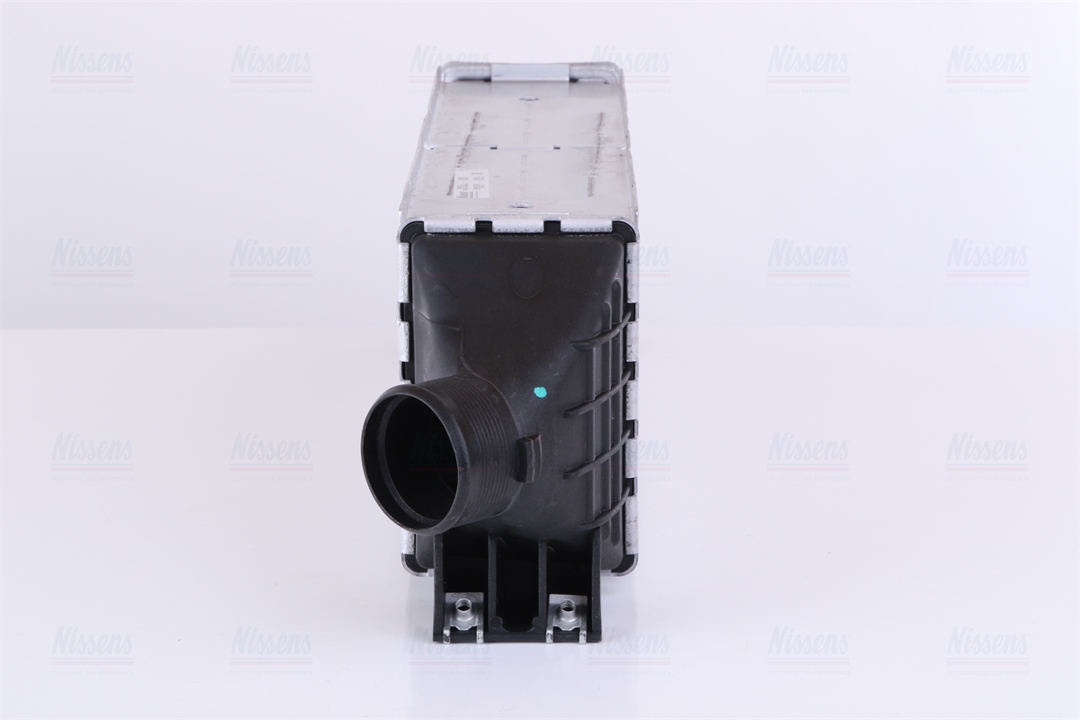 Intercooler, charger Nissens 96732
