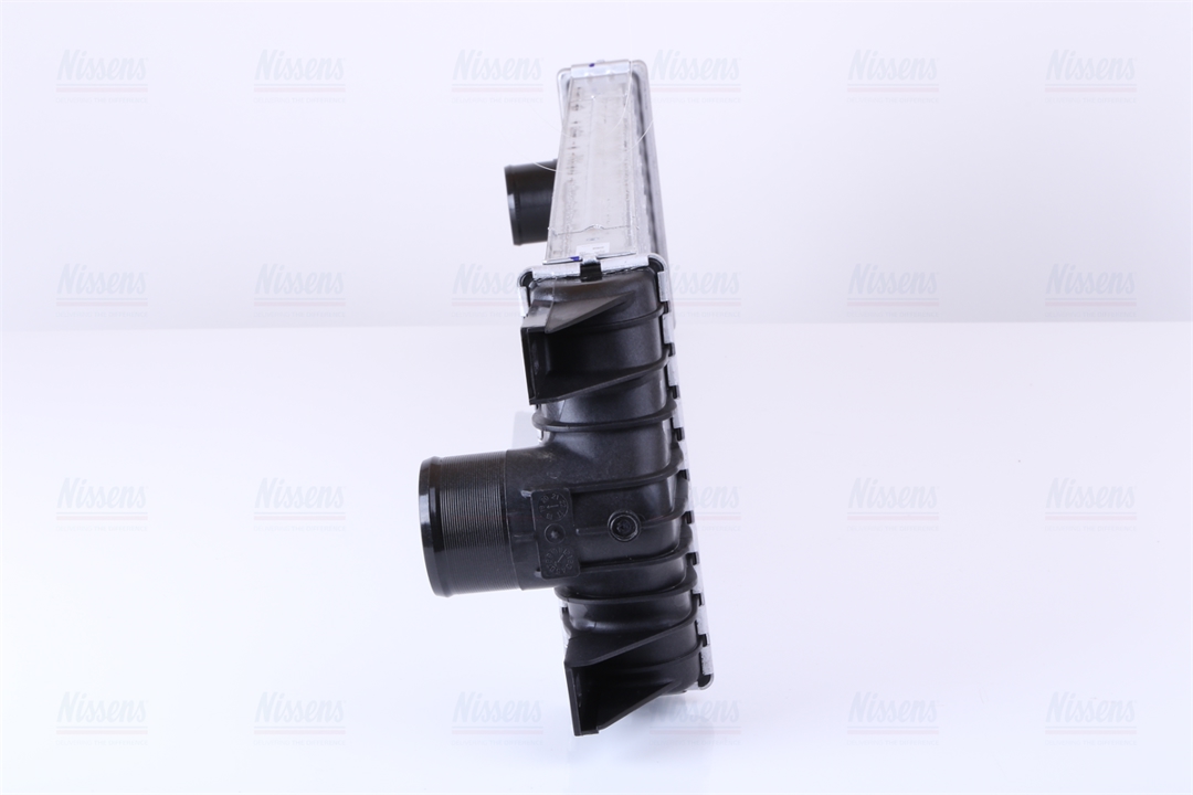 Intercooler, charger Nissens 96767