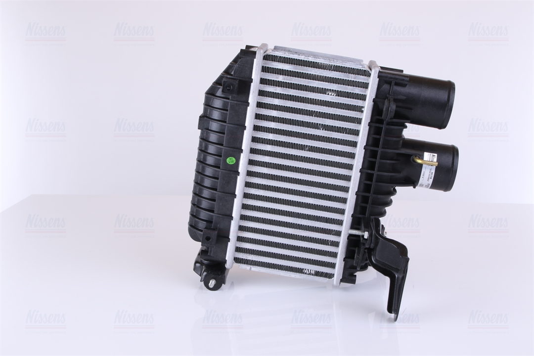 Intercooler, charger Nissens 96758