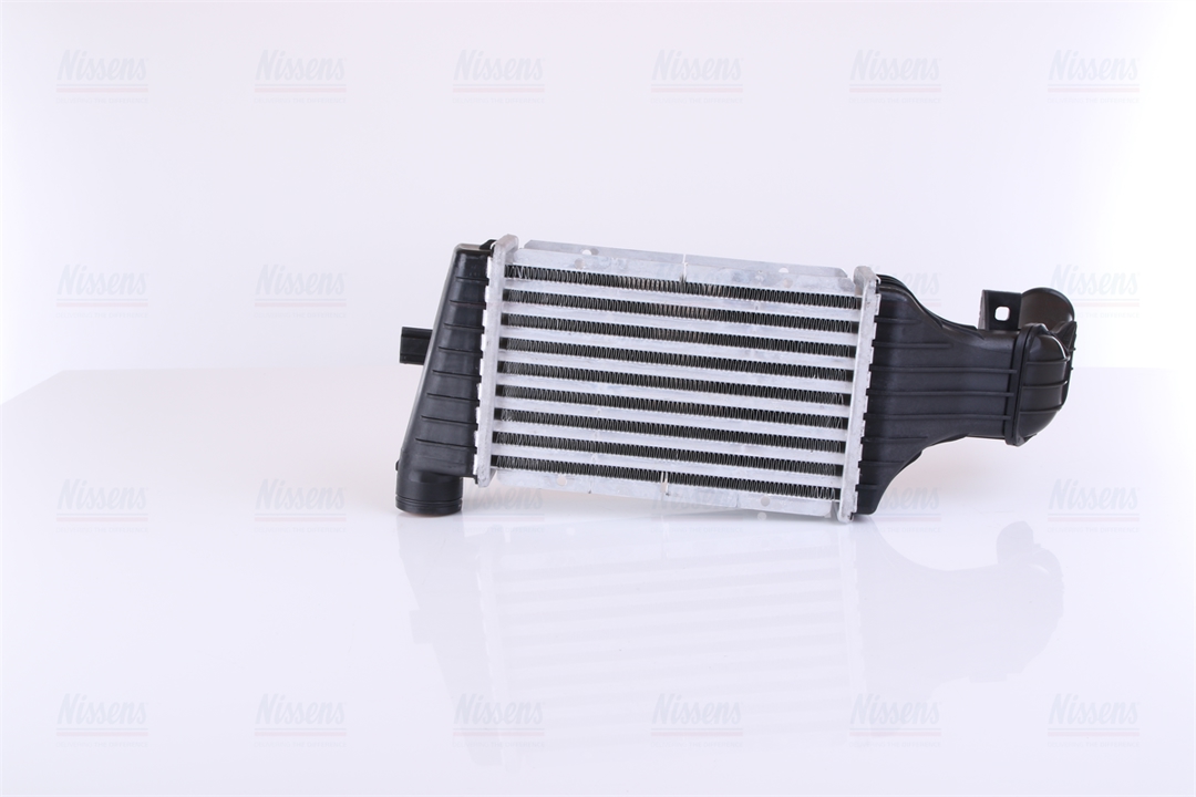 Intercooler, charger Nissens 96789