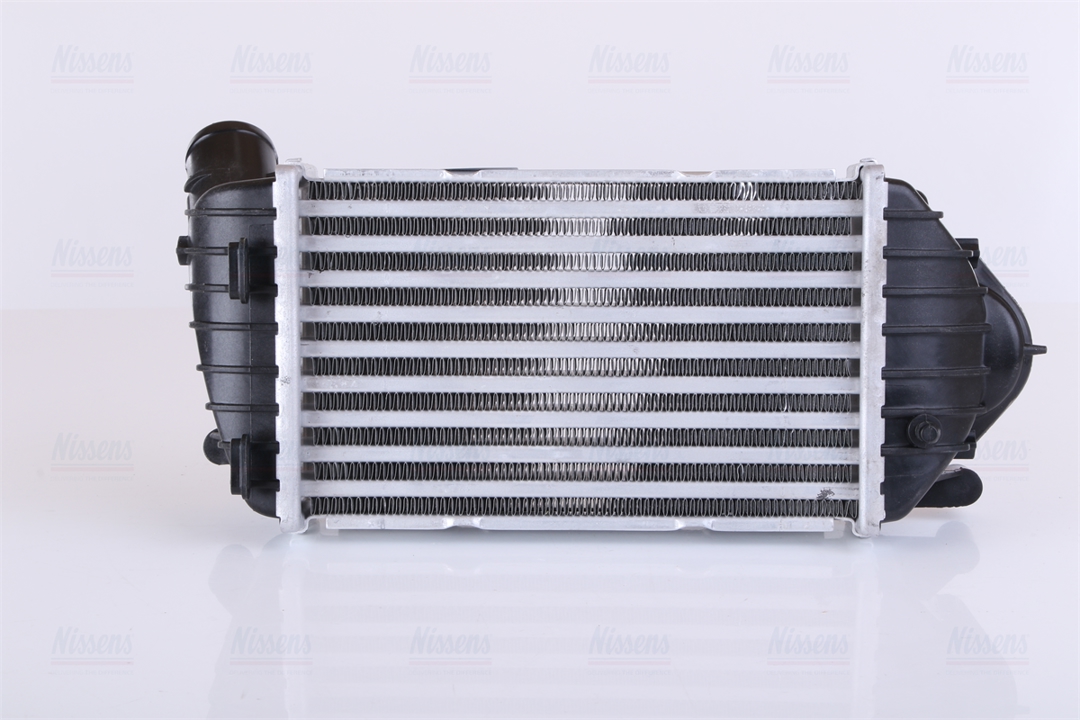 Intercooler, charger Nissens 96794