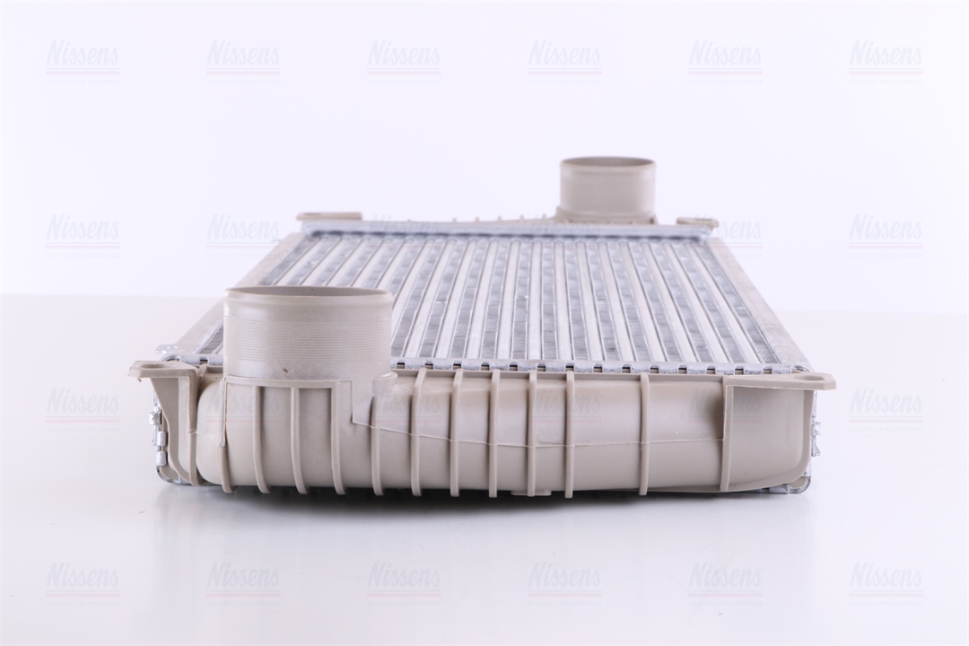 Intercooler, charger Nissens 96842