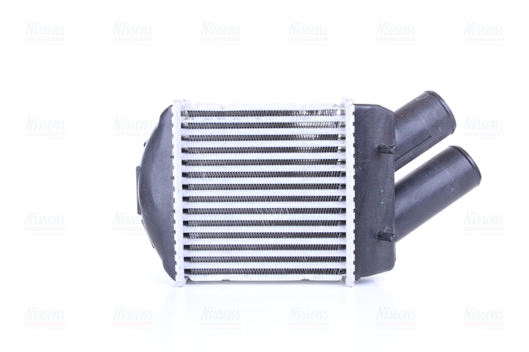 Intercooler, charger Nissens 96855