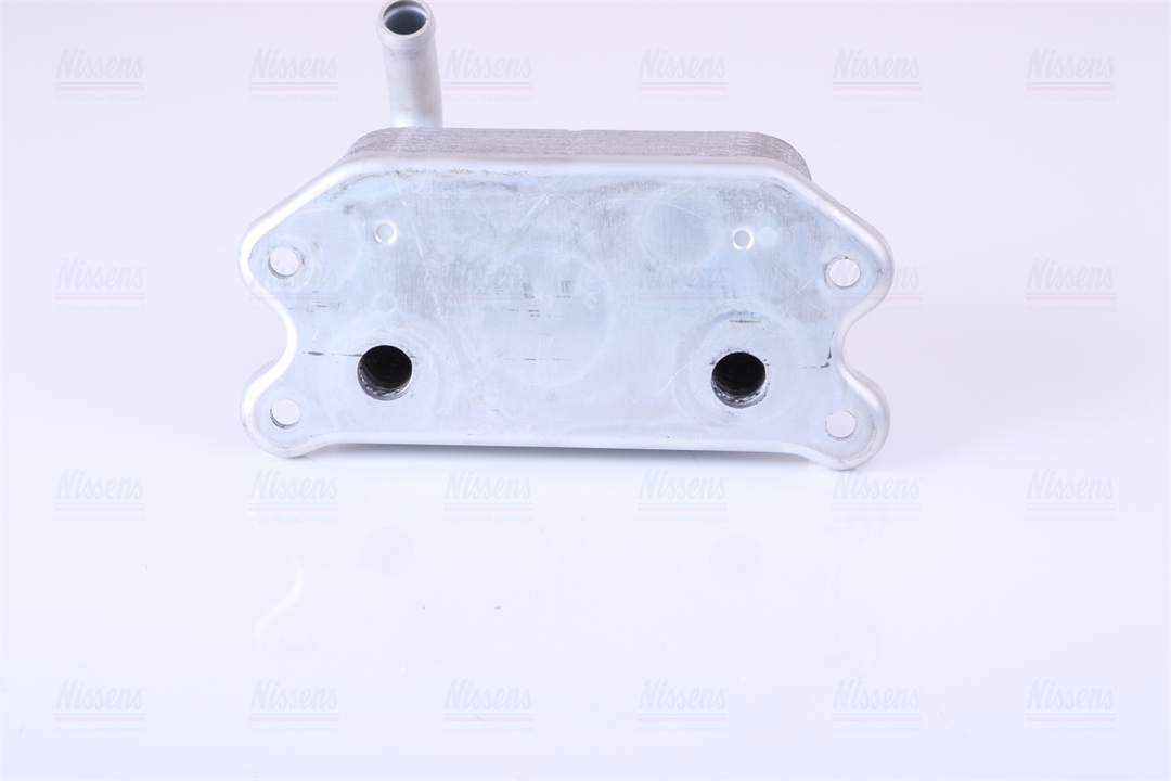 Oil cooler Nissens 90779
