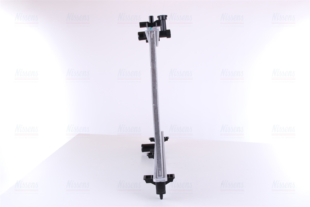 Engine cooling radiator Nissens 628967
