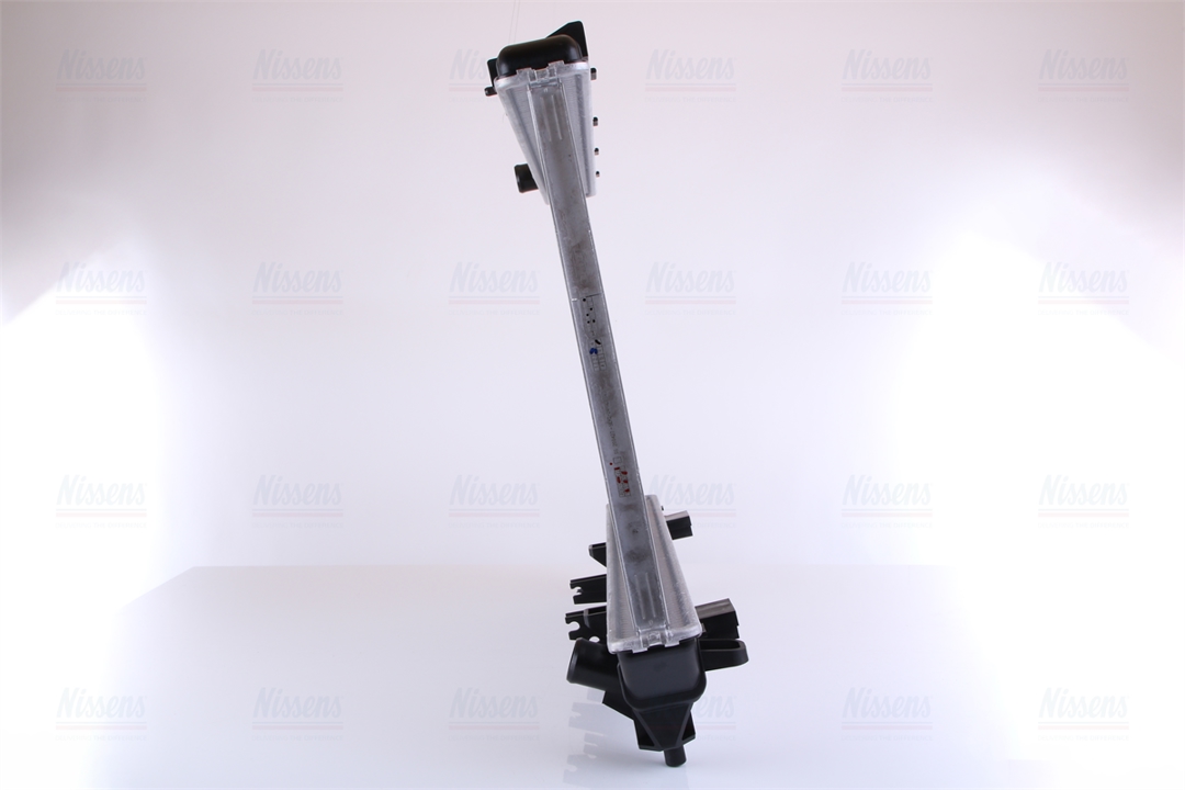 Engine cooling radiator Nissens 69097