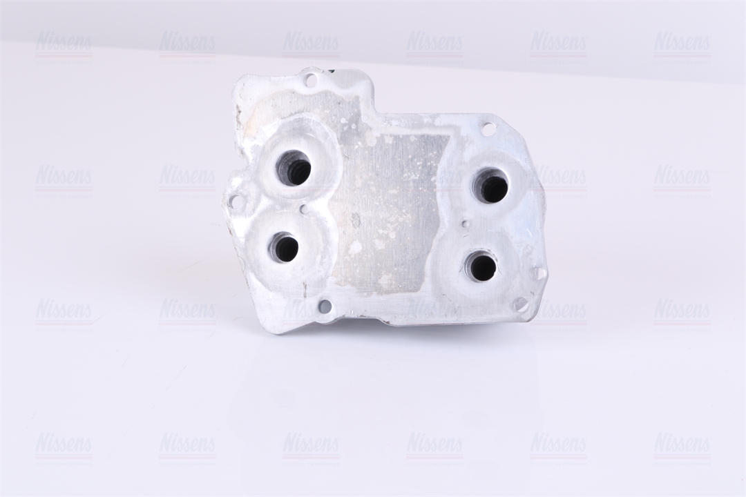 Oil cooler Nissens 90811