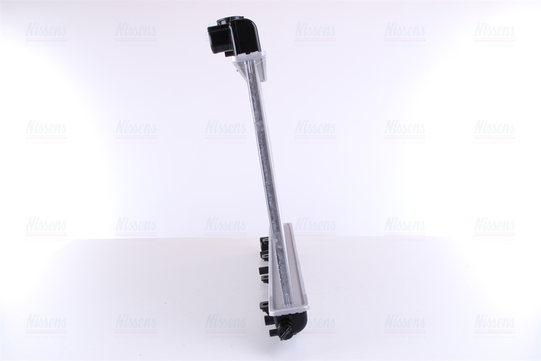Engine cooling radiator Nissens 64122