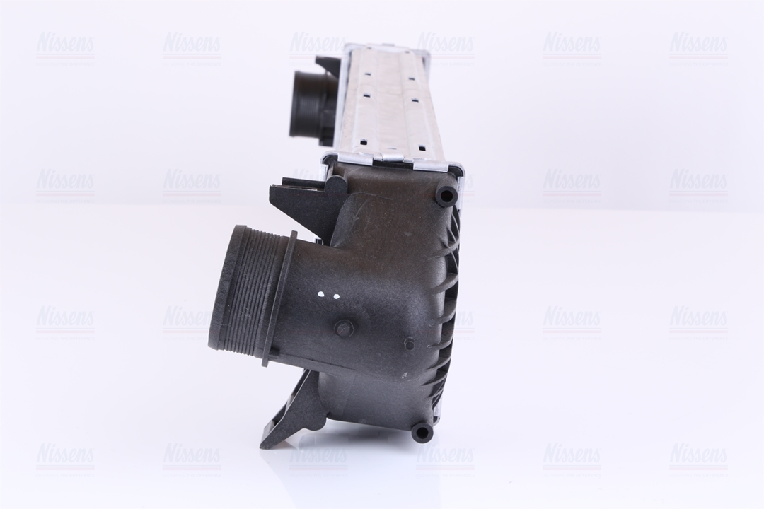 Intercooler, charger Nissens 96368