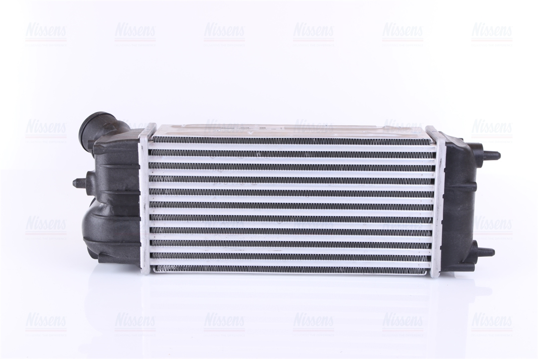 Intercooler, charger Nissens 96228