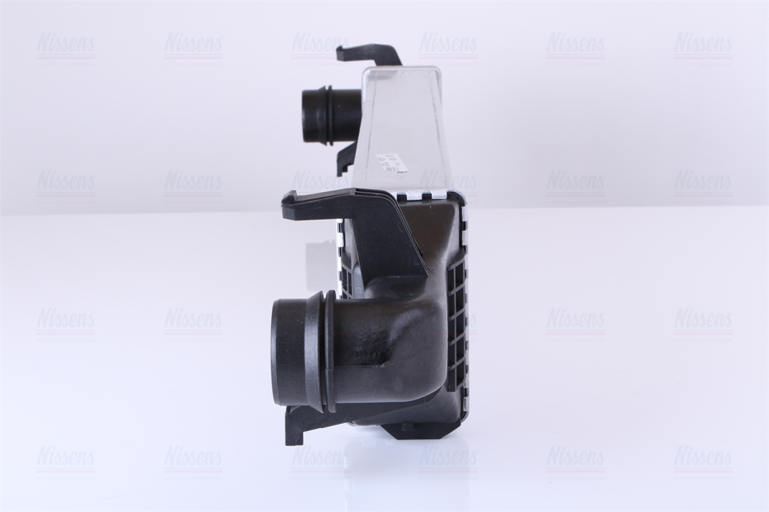 Intercooler, charger Nissens 96334