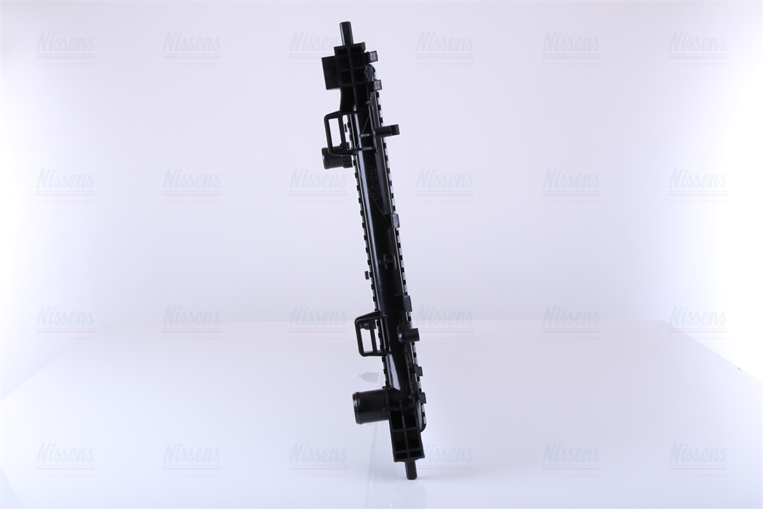 Engine cooling radiator Nissens 630753
