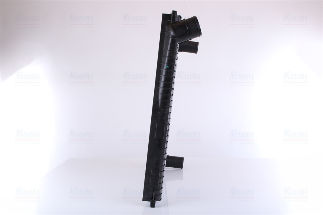 Intercooler, charger Nissens 96136