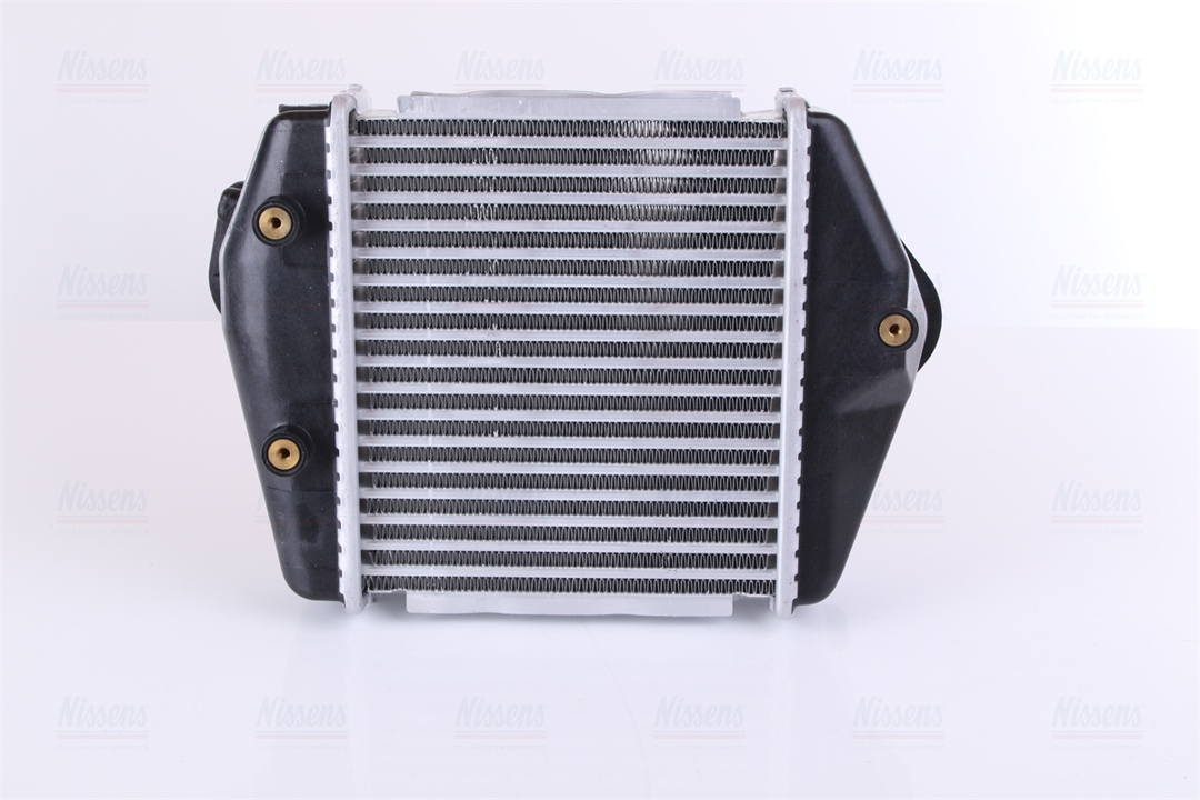 Intercooler, charger Nissens 96372