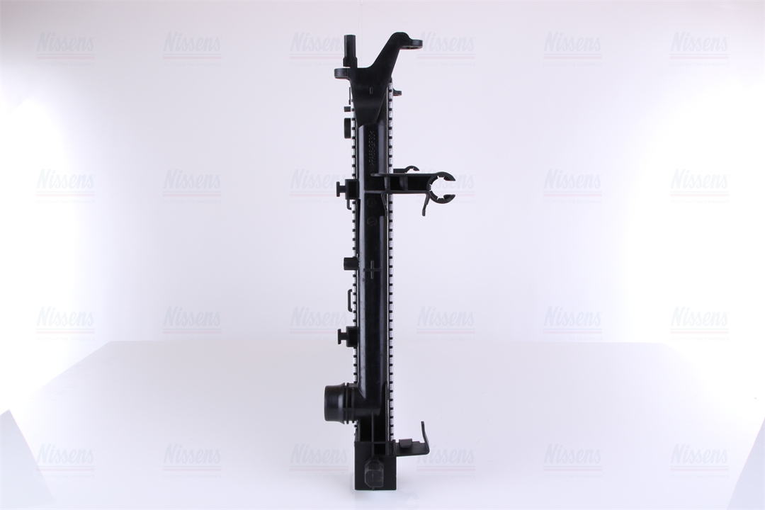 Engine cooling radiator Nissens 617869