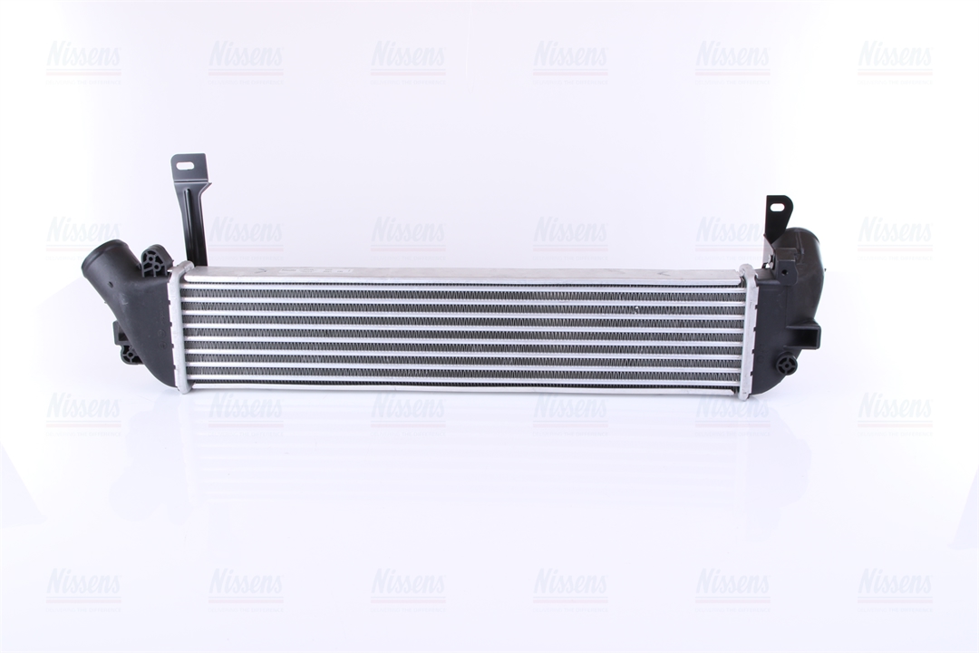 Intercooler, charger Nissens 96198