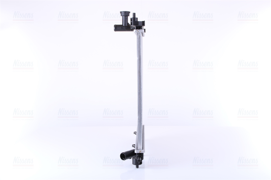 Engine cooling radiator Nissens 68770
