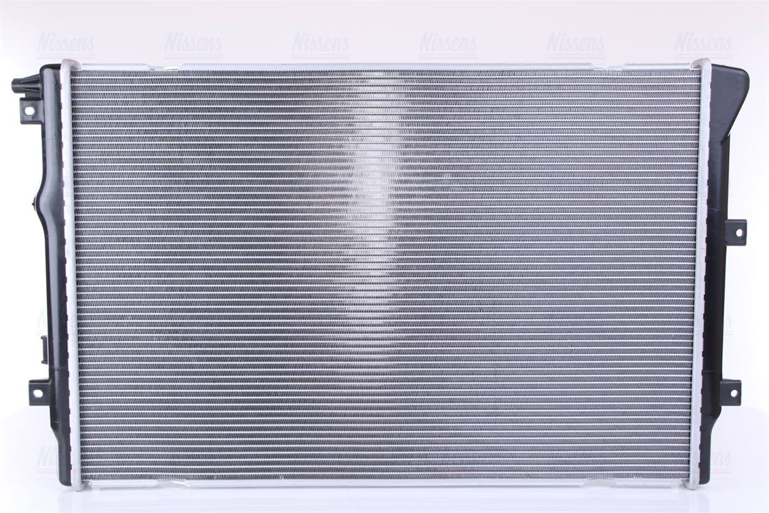 Engine cooling radiator Nissens 65330