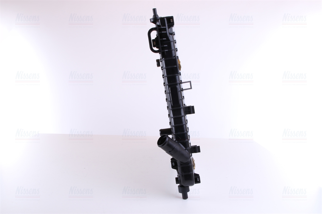 Engine cooling radiator Nissens 616904
