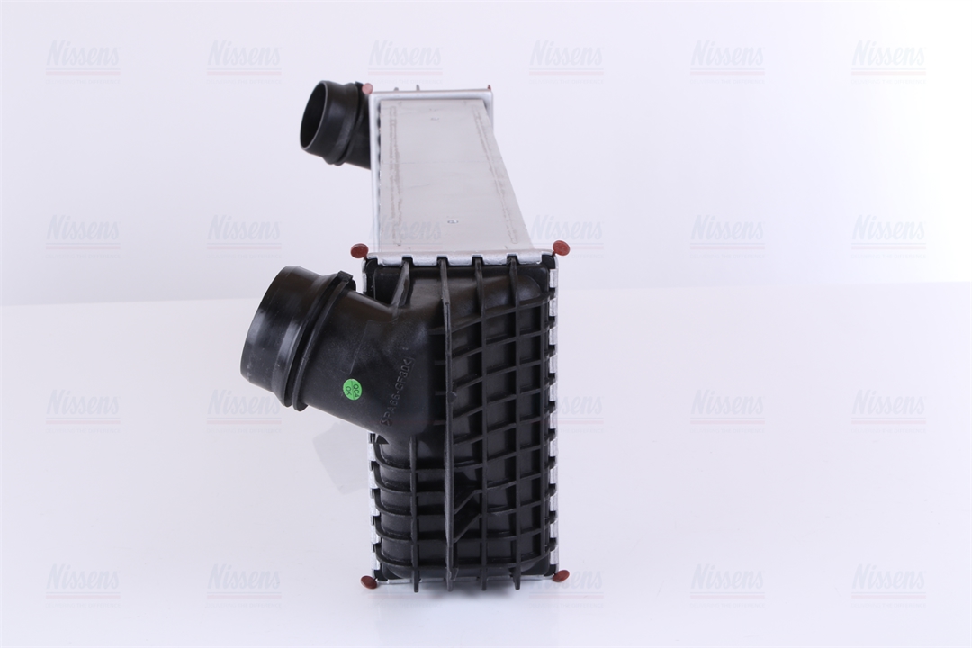 Intercooler, charger Nissens 96100