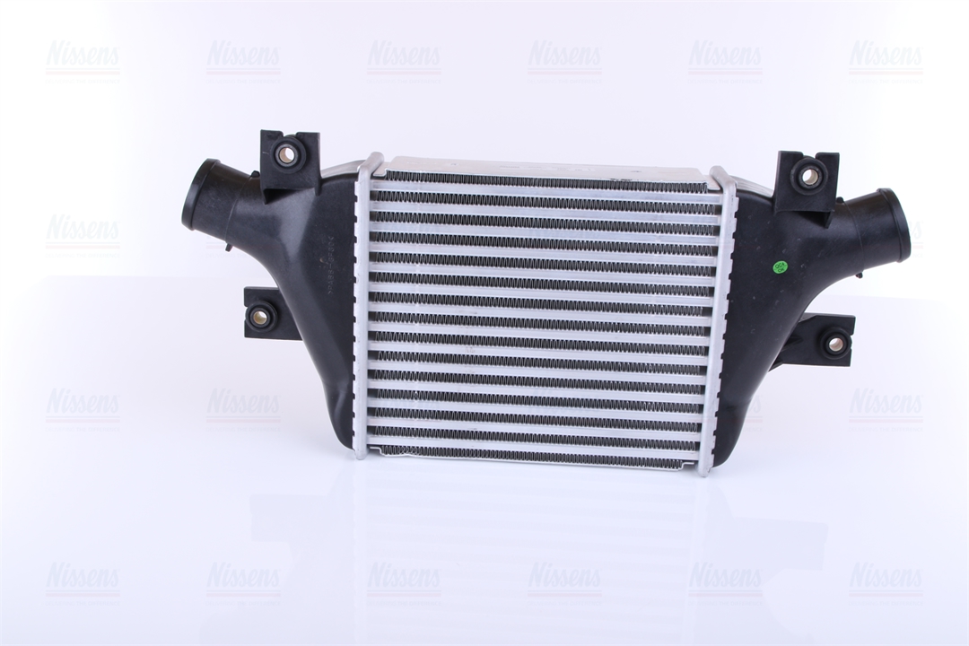 Intercooler, charger Nissens 96163