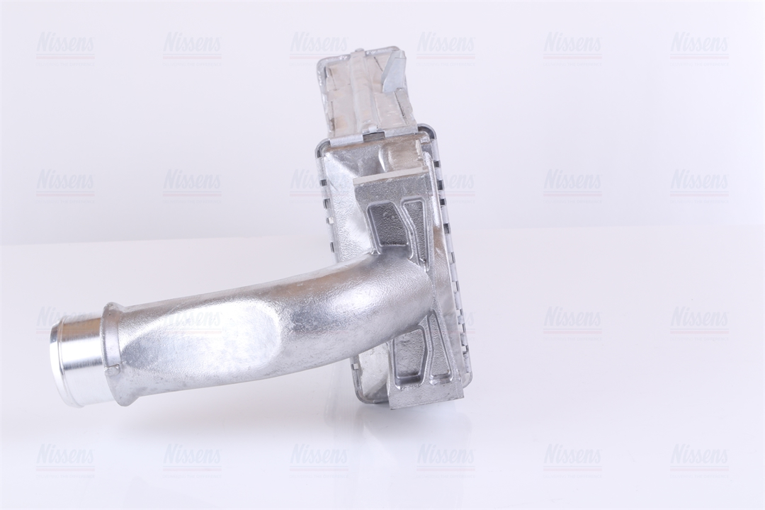 Intercooler, charger Nissens 96202