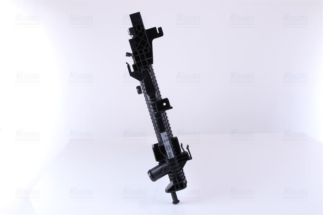 Engine cooling radiator Nissens 606033