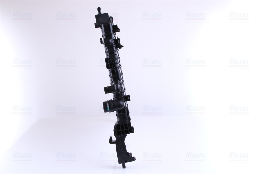 Engine cooling radiator Nissens 630774