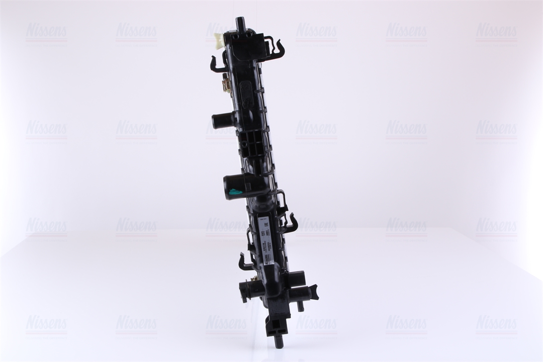 Engine cooling radiator Nissens 630778