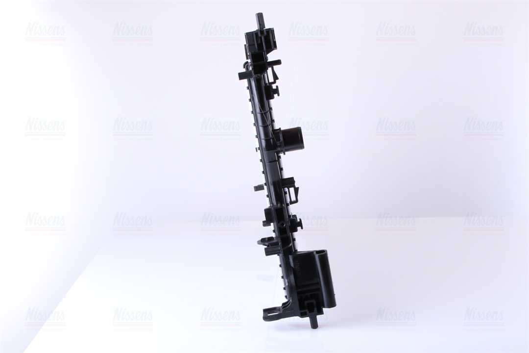Engine cooling radiator Nissens 630785
